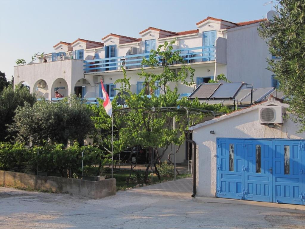 Apartman In With Sea View, Balcony, Air Conditioning, Wifi 3560-4